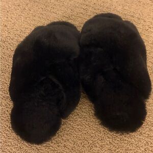 Luxurious Black Faux Fur Women's Slippers